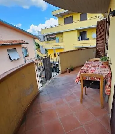 Confortevole A Apartman *